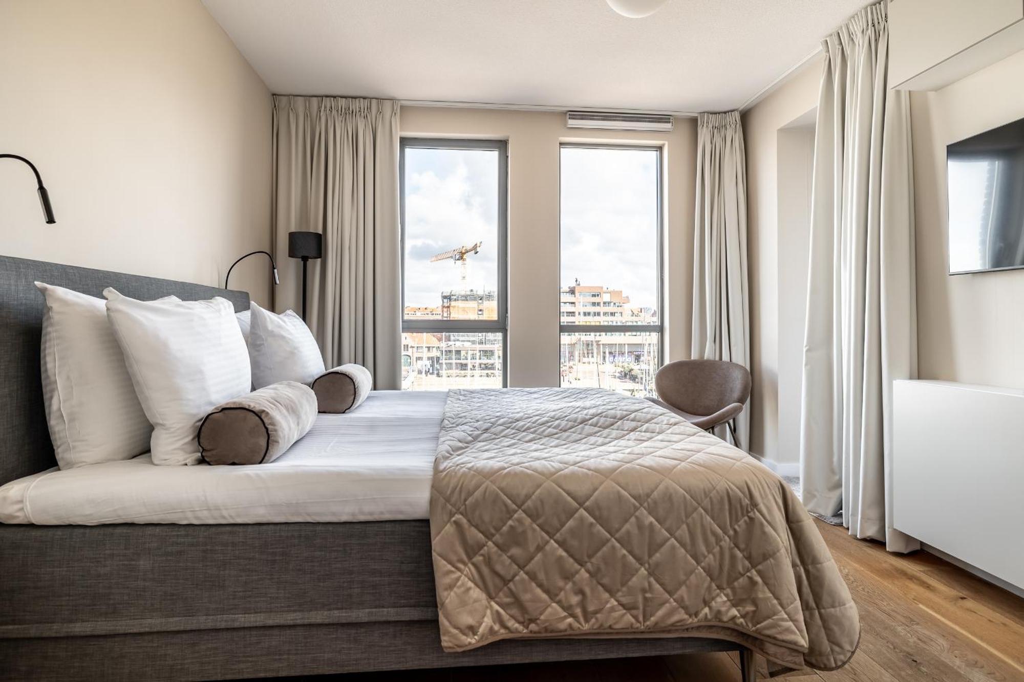 Bizstay Harbour I Scheveningen Apartments กรุงเฮก ภายนอก รูปภาพ