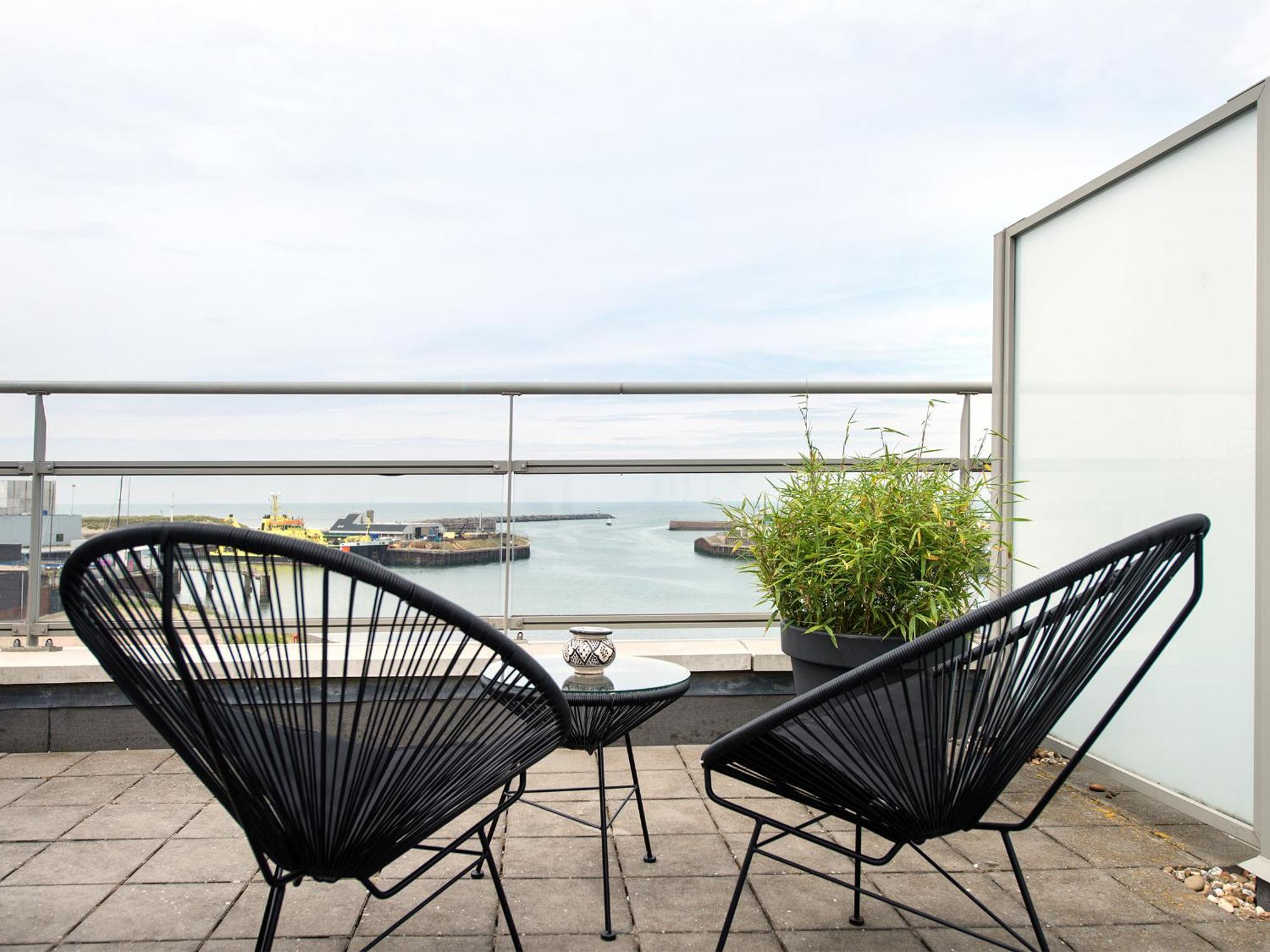 Bizstay Harbour I Scheveningen Apartments กรุงเฮก ภายนอก รูปภาพ