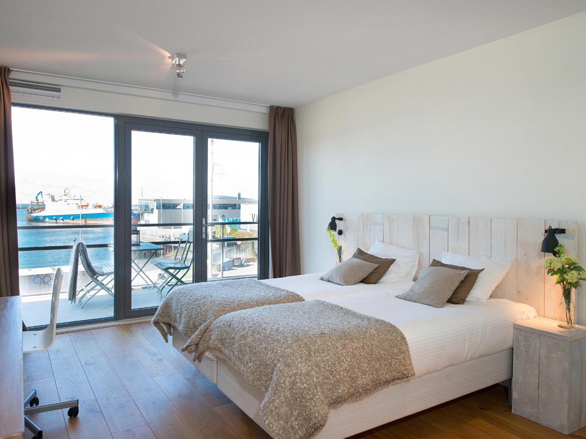Bizstay Harbour I Scheveningen Apartments กรุงเฮก ภายนอก รูปภาพ