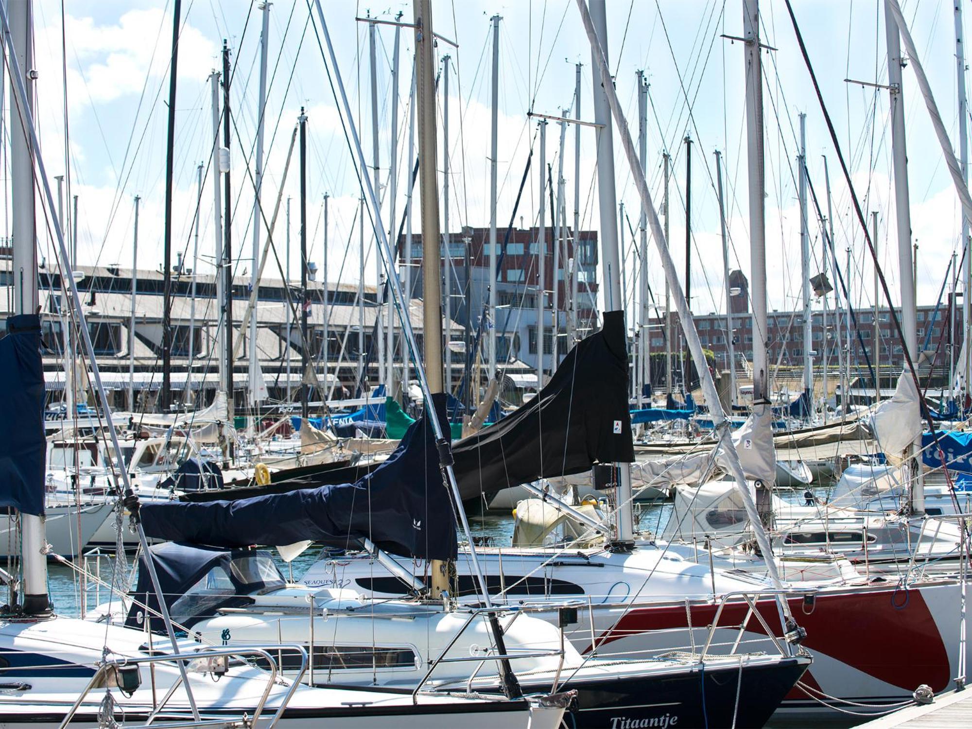 Bizstay Harbour I Scheveningen Apartments กรุงเฮก ภายนอก รูปภาพ